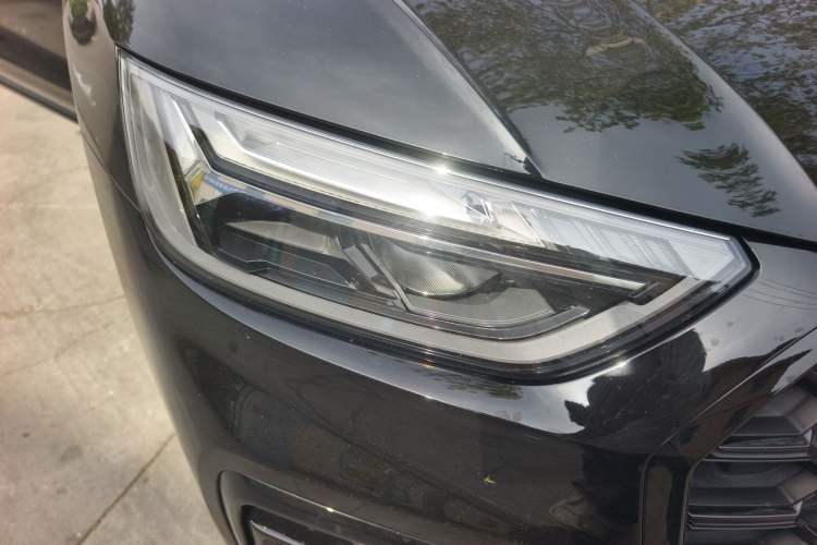 Used Audi Q5L 2023 40T Luxury Dynamic Model Right Front Headlight
