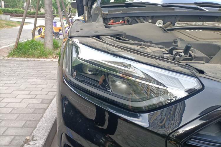 Used Audi Q5L 2023 40T Luxury Dynamic Model Right Front Headlight