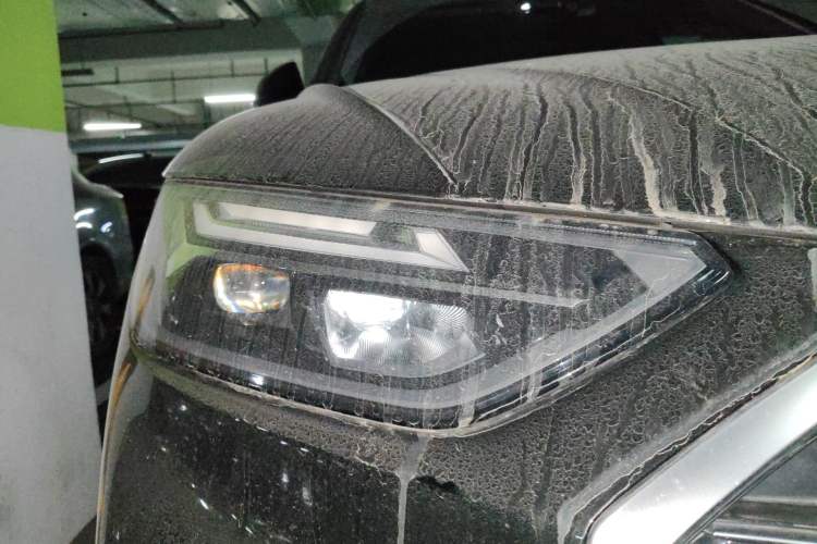 Used Audi Q5L 2023 40T Fashionable and Dynamic Edition Right Front Headlight