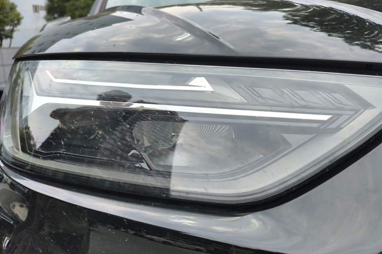 Used Audi Q5L 2023 40T Luxury Dynamic Model Right Front Headlight