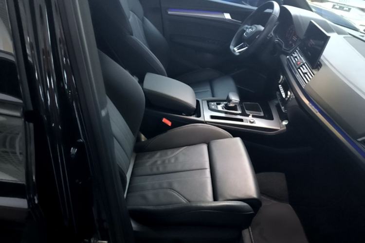 Used Audi Q5L 2023 40T Luxury Dynamic Model Right Front Seat