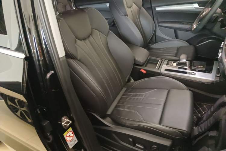 Used Audi Q5L 2023 40T Fashionable and Dynamic Edition Right Front Seat