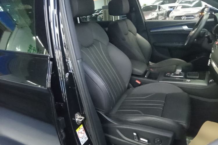 Used Audi Q5L 2023 40T Luxury Dynamic Model Right Front Seat