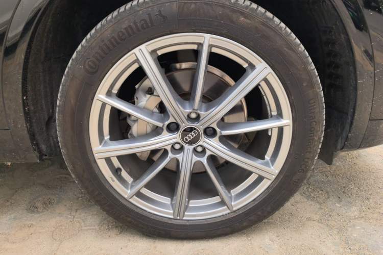 Used Audi Q5L 2023 40T Luxury Dynamic Model Right Front Wheel Hub