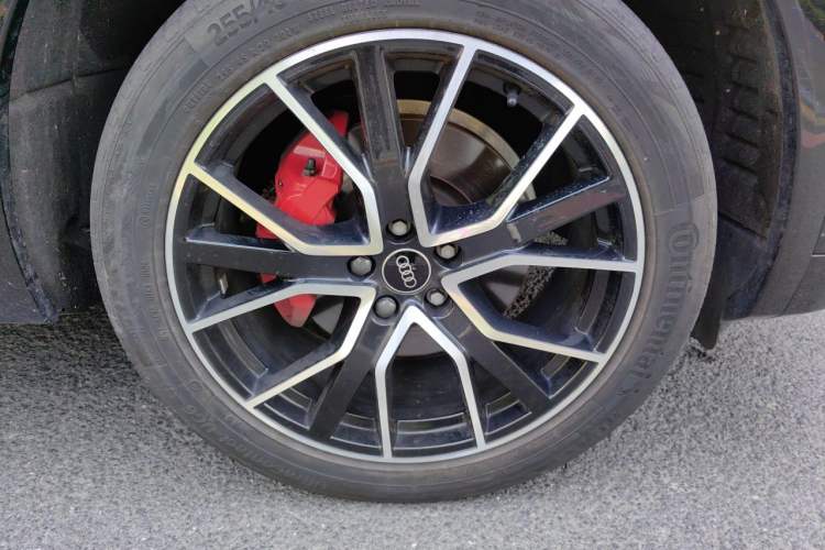 Used Audi Q5L 2023 45T Luxury Dynamic Model Right Front Wheel Hub