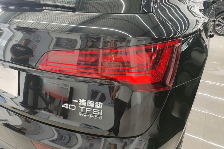 Used Audi Q5L 2023 40T Luxury Dynamic Model Right Rear Taillight