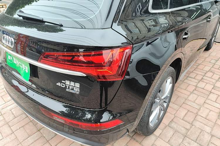 Used Audi Q5L 2023 40T Luxury Elegant Model Right Rear Taillight