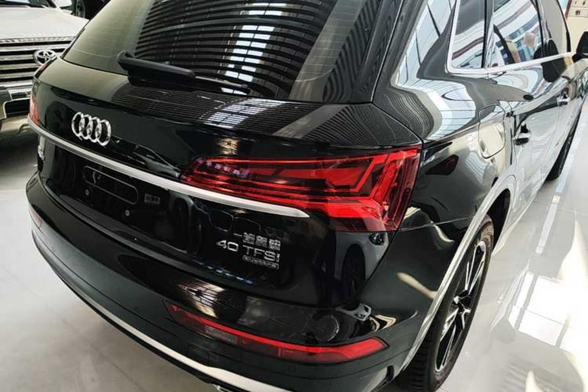 Used Audi Q5L 2023 40T Fashionable and Dynamic Edition Right Rear Taillight