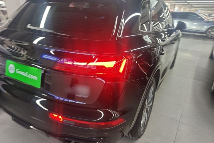 Used Audi Q5L 2023 40T Luxury Dynamic Model Right Rear Taillight