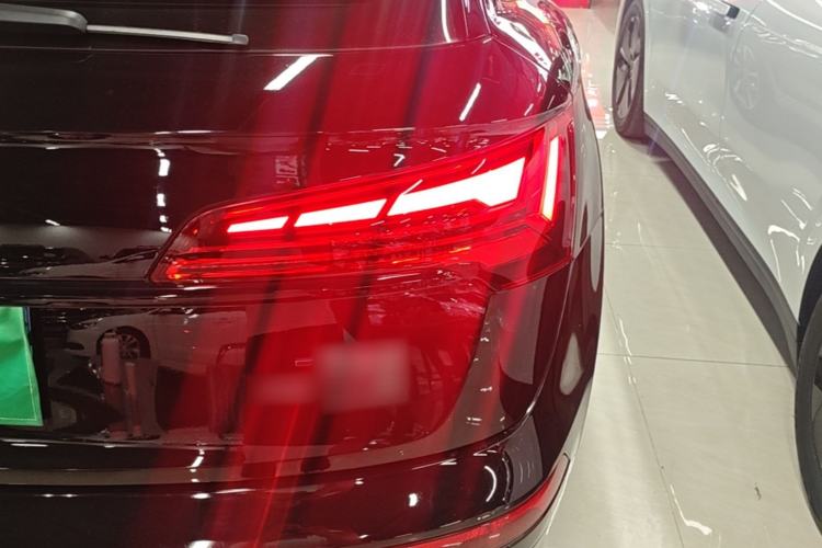 Used Audi Q5L 2023 40T Luxury Dynamic Model Right Rear Taillight