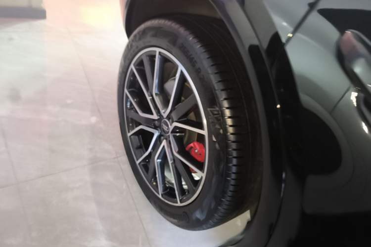 Used Audi Q5L 2023 45T Luxury Dynamic Model Right Rear Wheel Hub