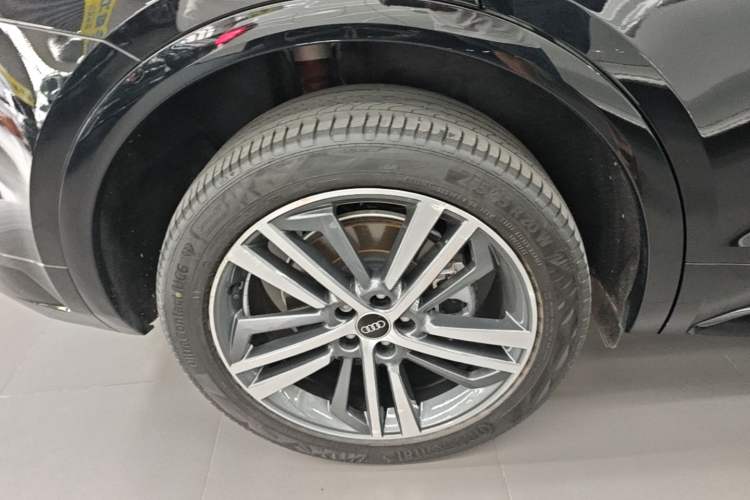 Used Audi Q5L 2023 40T Luxury Dynamic Model Right Rear Wheel Hub