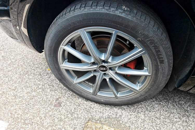 Used Audi Q5L 2023 40T Luxury Dynamic Model Right Rear Wheel Hub