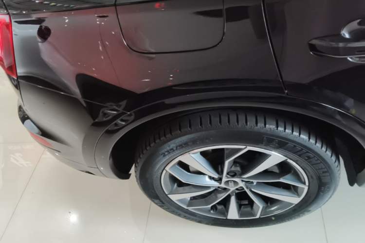 Used Audi Q5L 2023 40T Luxury Dynamic Model Right Rear Wheel Hub