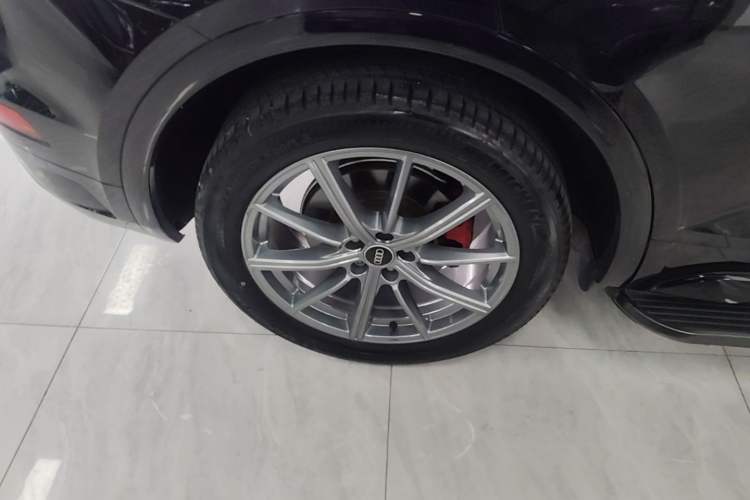 Used Audi Q5L 2023 40T Luxury Dynamic Model Right Rear Wheel Hub