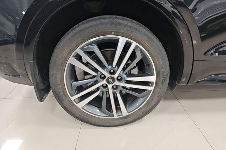 Used Audi Q5L 2023 40T Luxury Dynamic Model Right Rear Wheel Hub
