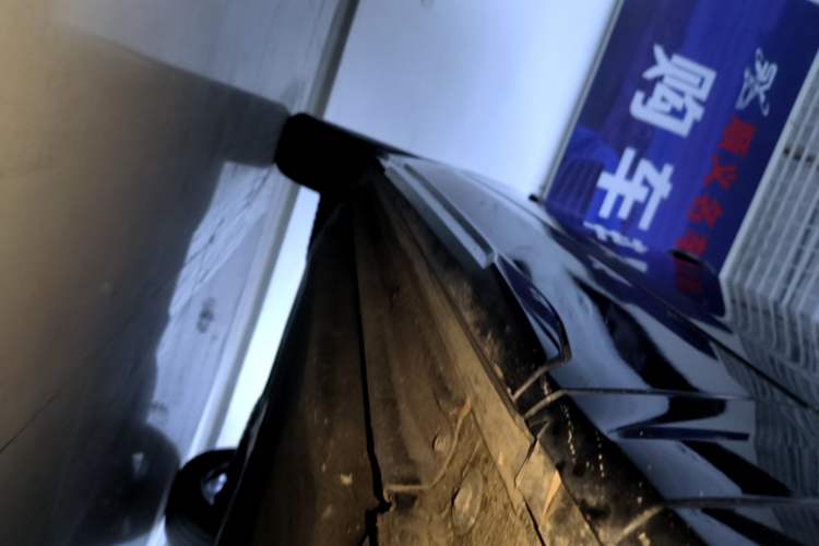 Used Audi Q5L 2023 40T Luxury Dynamic Model Right Side Sill