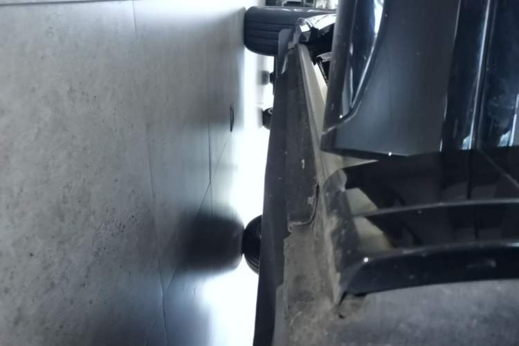 Used Audi Q5L 2023 40T Luxury Dynamic Model Right Side Sill