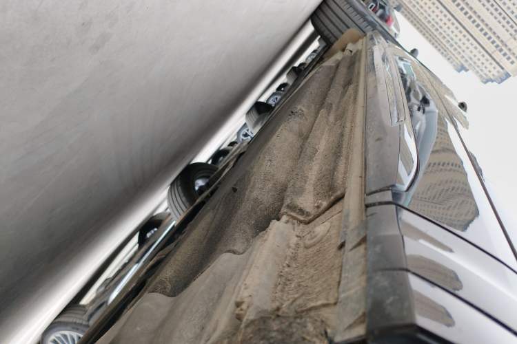 Used Audi Q5L 2023 40T Luxury Dynamic Model Right Side Sill