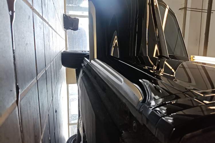 Used Audi Q5L 2023 40T Fashionable and Dynamic Edition Right Side Sill