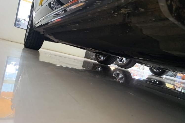 Used Audi Q5L 2023 40T Luxury Dynamic Model Right Side Sill