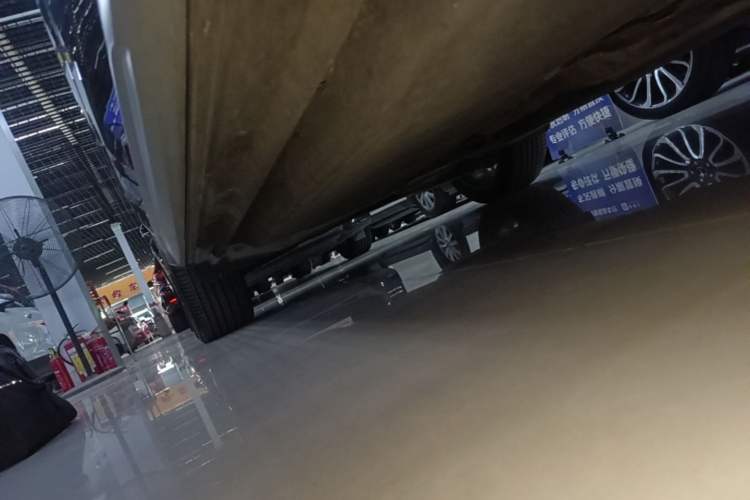 Used Audi Q5L 2023 40T Fashionable and Dynamic Edition Right Side Sill