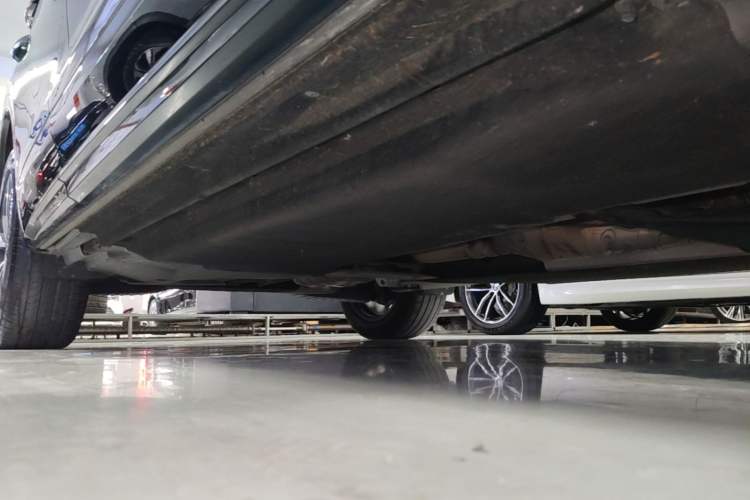 Used Audi Q5L 2023 40T Luxury Dynamic Model Right Side Sill