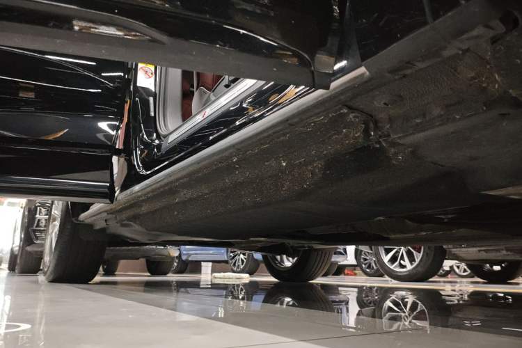 Used Audi Q5L 2023 40T Luxury Dynamic Model Right Side Sill