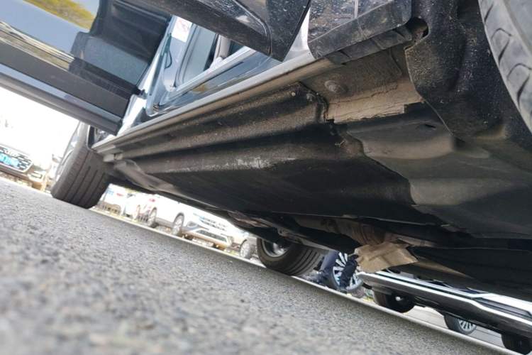 Used Audi Q5L 2023 40T Luxury Dynamic Model Right Side Sill