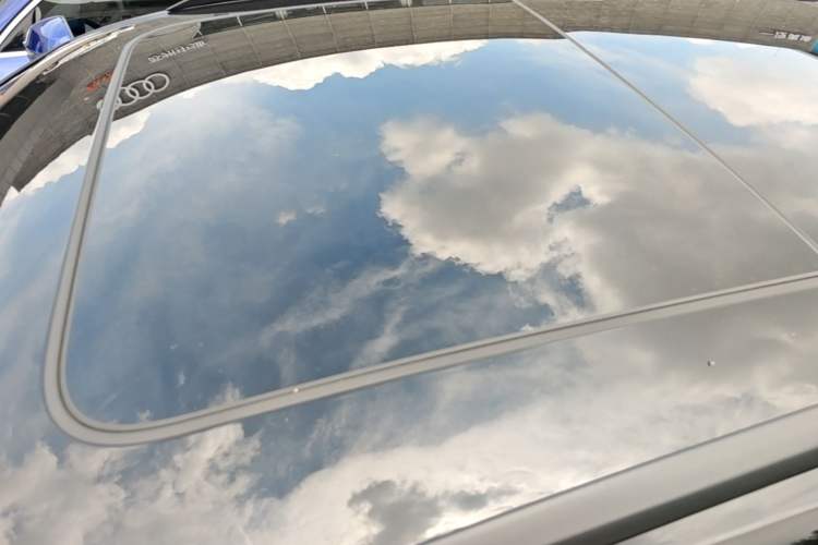 Used Audi Q5L 2023 40T Luxury Dynamic Model Roof