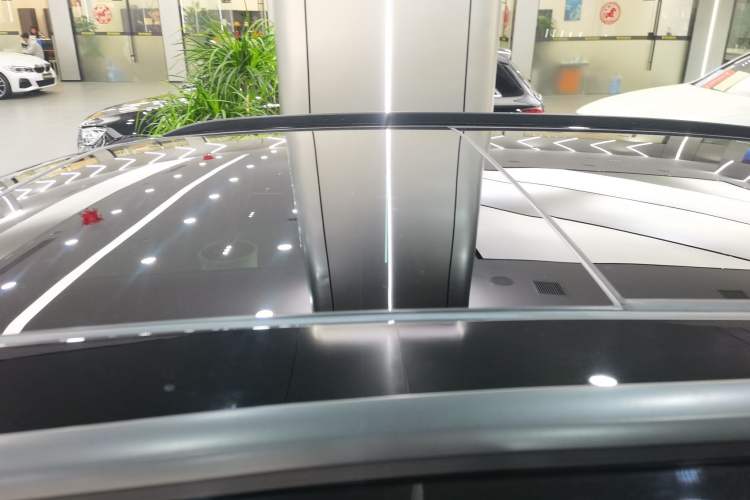 Used Audi Q5L 2023 40T Luxury Dynamic Model Roof