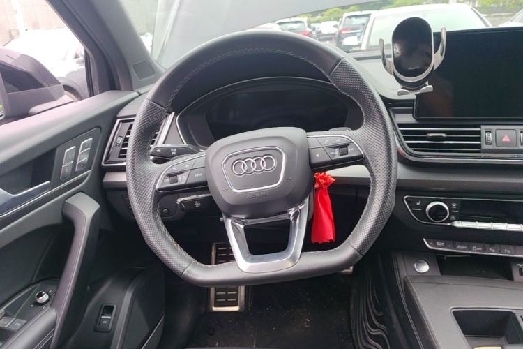 Used Audi Q5L 2023 40T Snow Sports Edition Steering Wheel