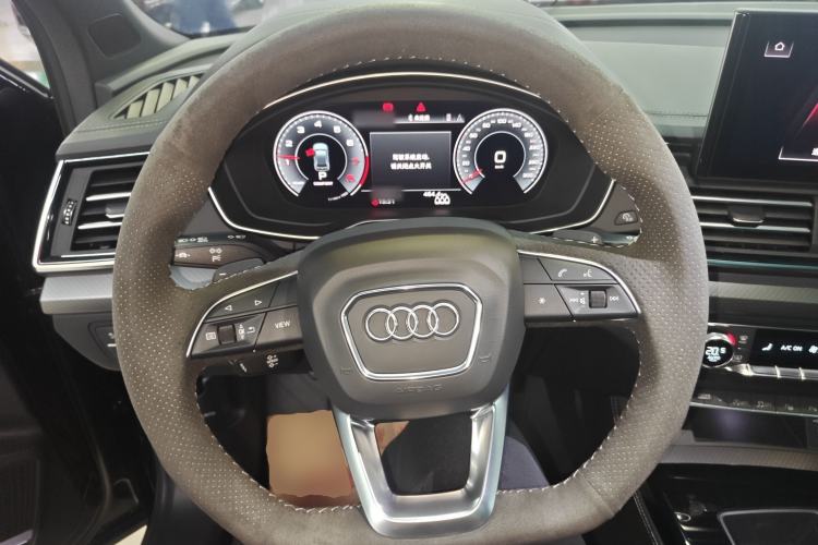 Used Audi Q5L 2023 45T Luxury Dynamic Model Steering Wheel