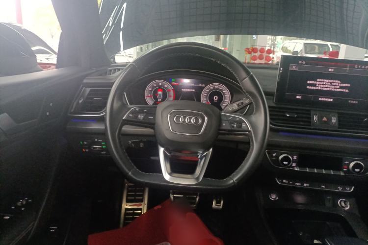 Used Audi Q5L 2023 40T Luxury Dynamic Model Steering Wheel
