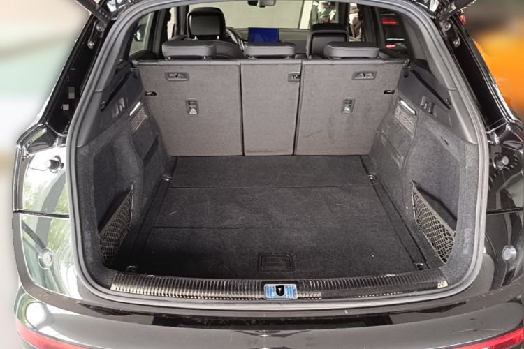 Used Audi Q5L 2023 45T Luxury Dynamic Model Trunk