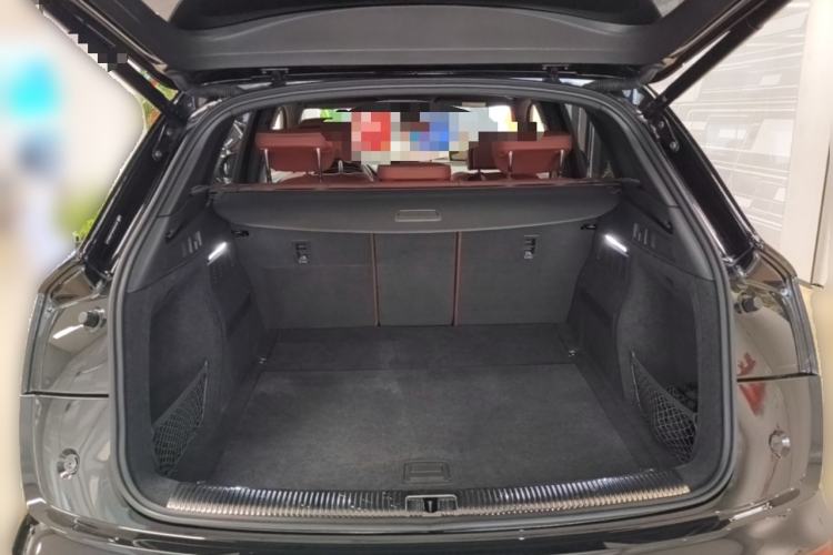 Used Audi Q5L 2023 40T Luxury Dynamic Model Trunk