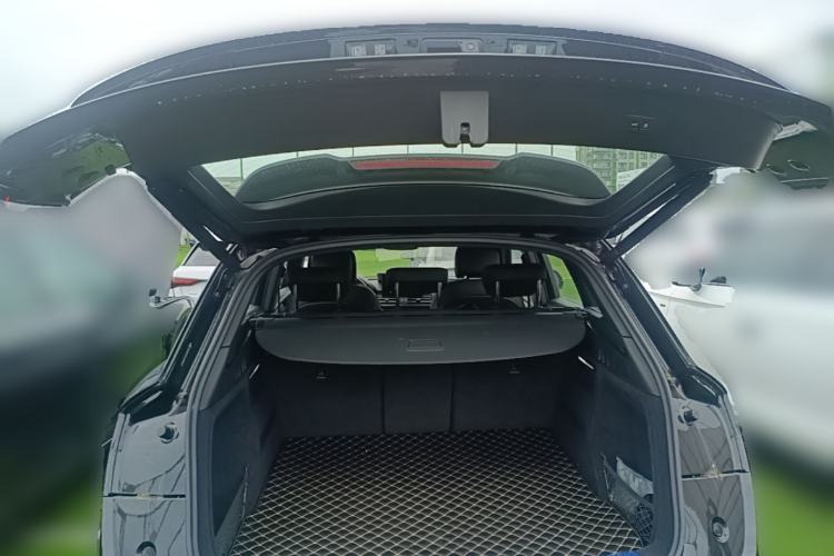 Used Audi Q5L 2023 40T Luxury Dynamic Model Trunk