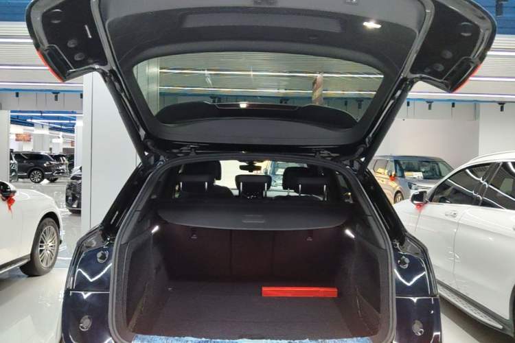 Used Audi Q5L 2023 40T Luxury Dynamic Model Trunk