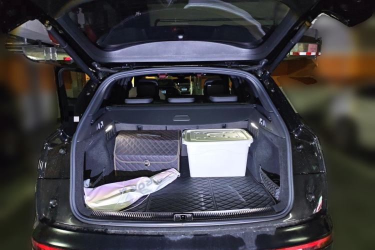 Used Audi Q5L 2023 40T Luxury Dynamic Model Trunk