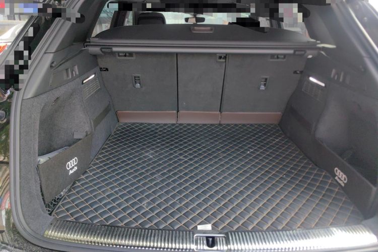 Used Audi Q5L 2023 40T Luxury Dynamic Model Trunk