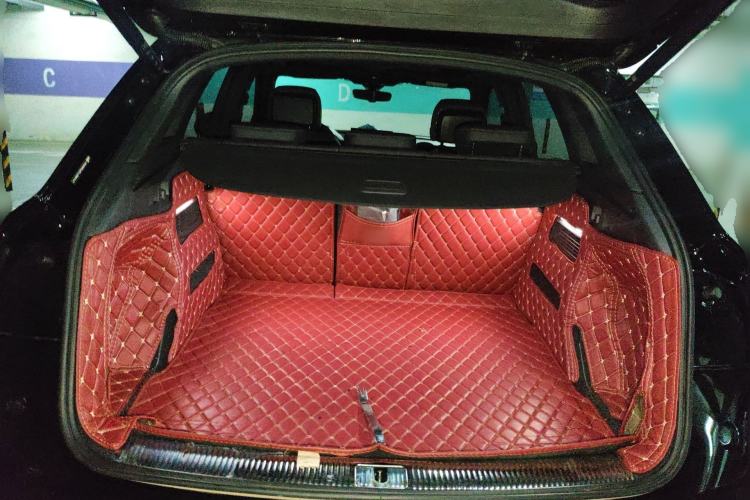 Used Audi Q5L 2023 40T Luxury Dynamic Model Trunk