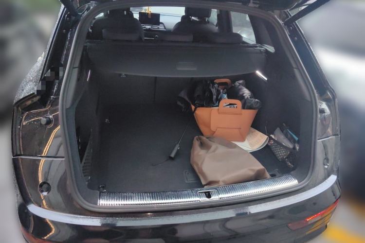 Used Audi Q5L 2023 40T Luxury Dynamic Model Trunk