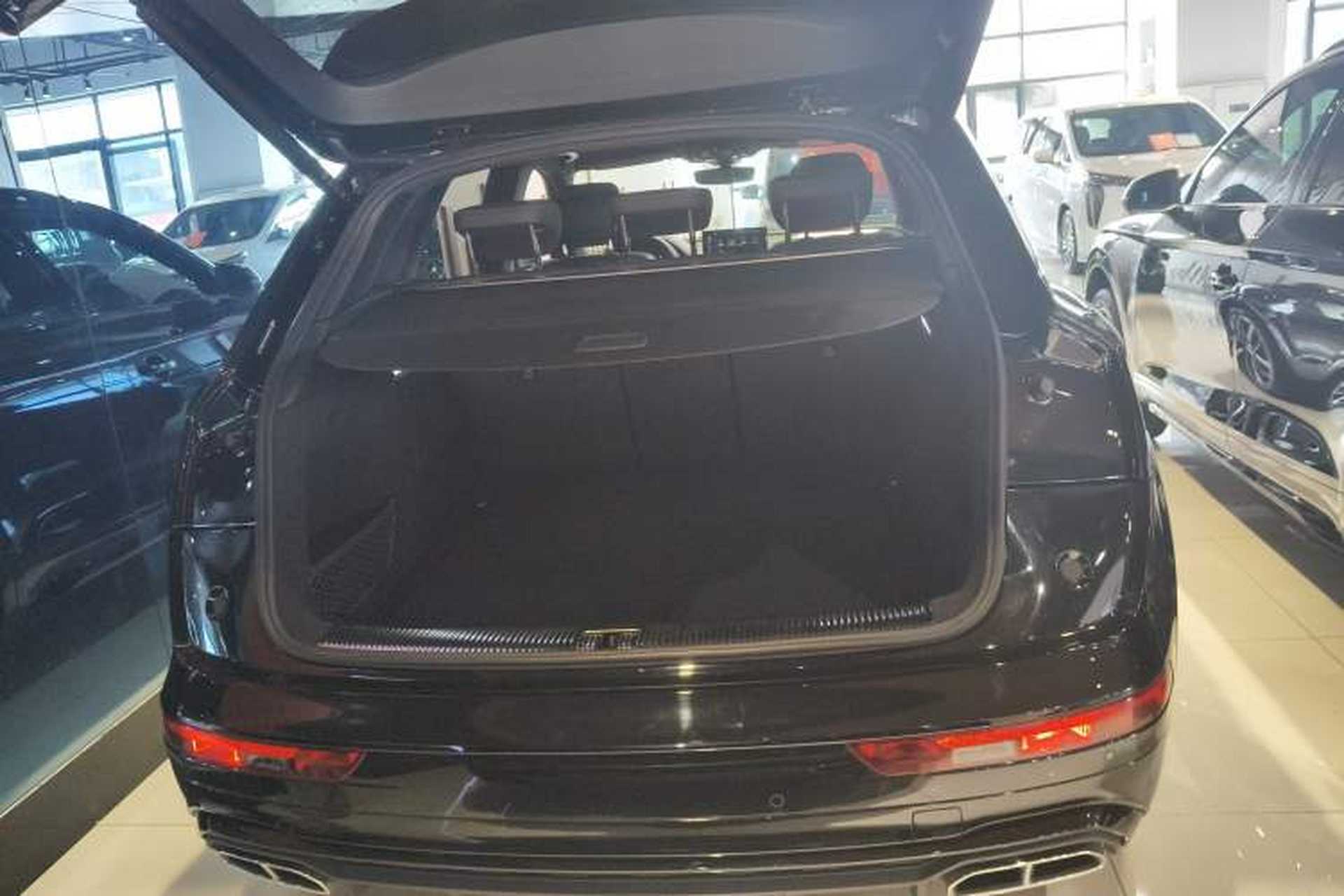 Used Audi Q5L 2023 40T Luxury Dynamic Model Trunk