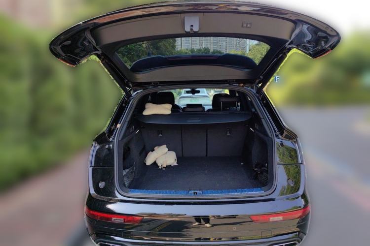 Used Audi Q5L 2023 45T Luxury Dynamic Model Trunk