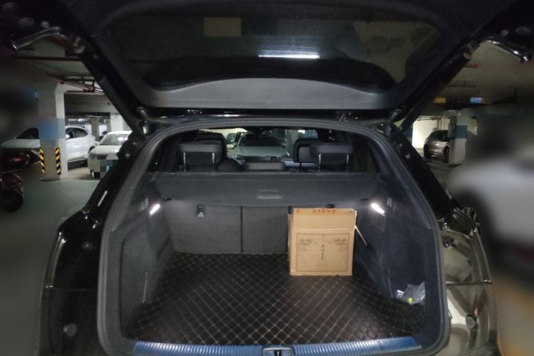 Used Audi Q5L 2023 40T Luxury Dynamic Model Trunk