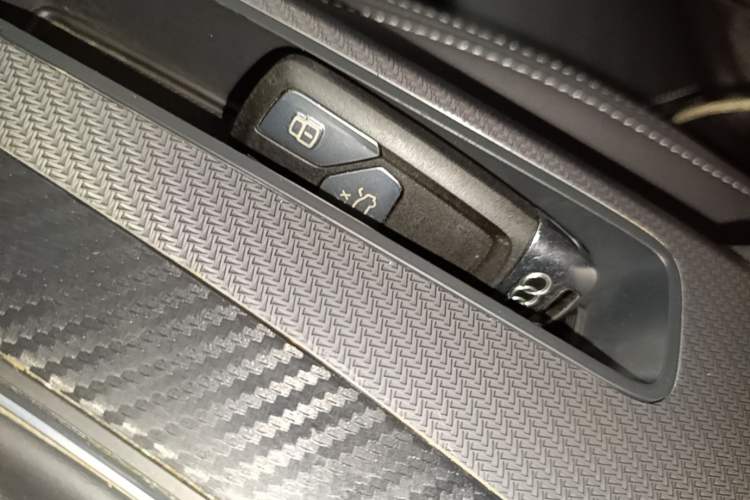 Used Audi Q5L 2023 45T Luxury Dynamic Model Vehicle Key