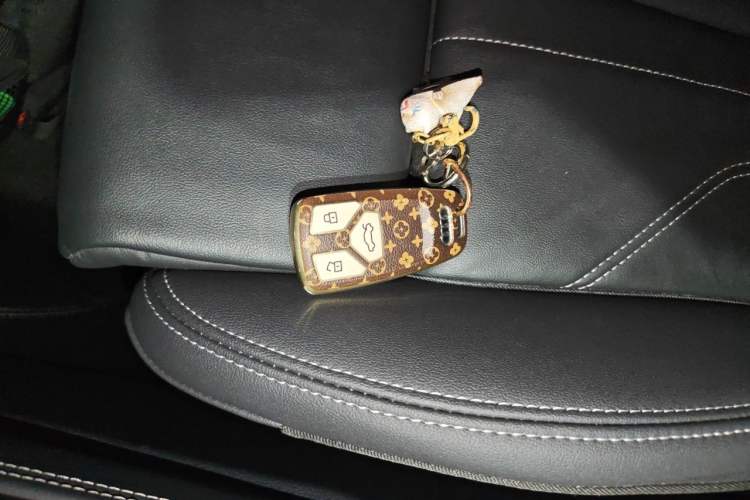 Used Audi Q5L 2023 40T Luxury Dynamic Model Vehicle Key