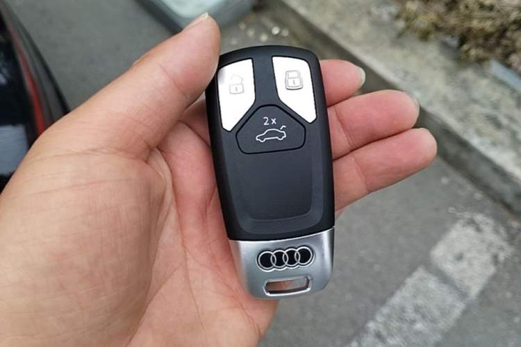 Used Audi Q5L 2023 45T Luxury Dynamic Model Vehicle Key