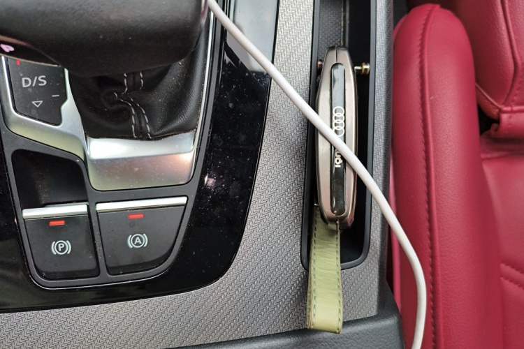 Used Audi Q5L 2023 40T Luxury Dynamic Model Vehicle Key