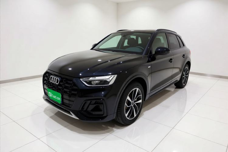 Used Audi Q5L 2023 40T Luxury Dynamic Model Guazi used car, China used car export, Used car for sale, Used cars, Cheapest cars for sale